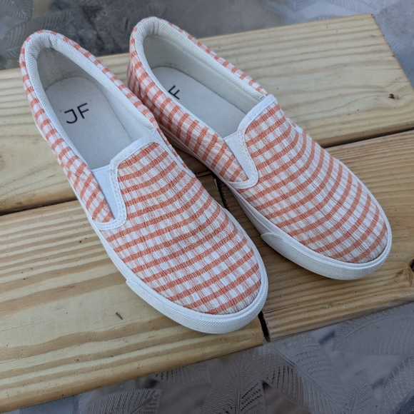 Just Fab size 6. Lexy slip-ons - Picture 5 of 10